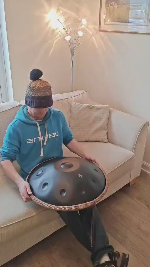 Tetra Handpan | D Kurd | 10 Notes | Stainless Steel | Space Blue | 440 Hz